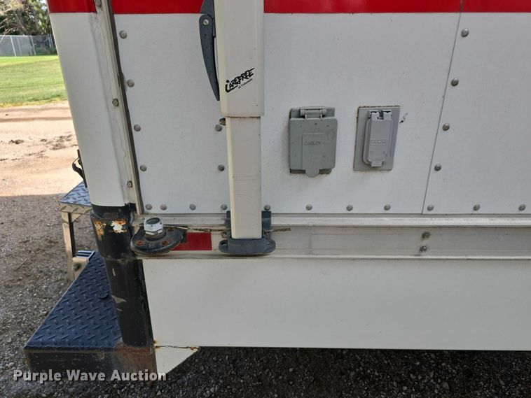 image for item EO1067 2002 Ford E450 ambulance