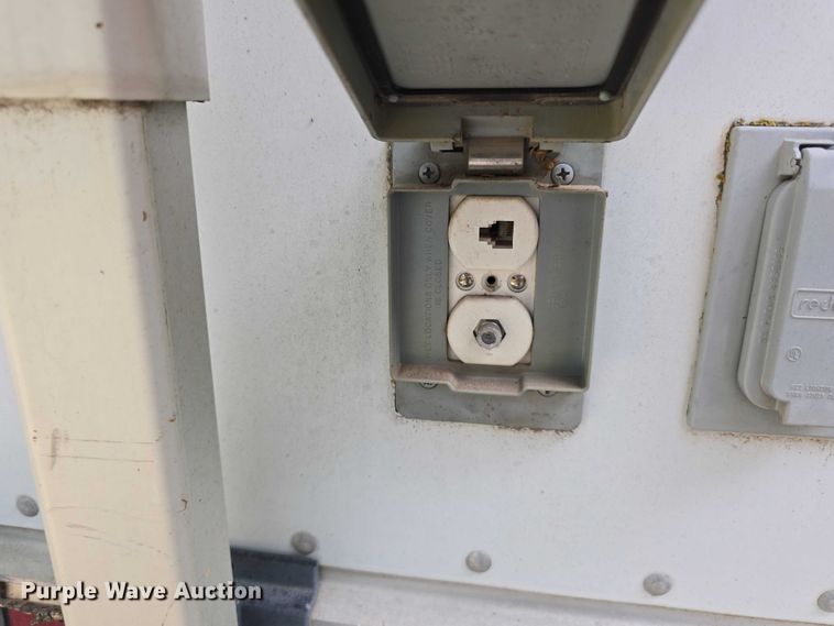 image for item EO1067 2002 Ford E450 ambulance