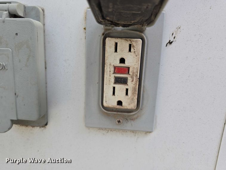 image for item EO1067 2002 Ford E450 ambulance