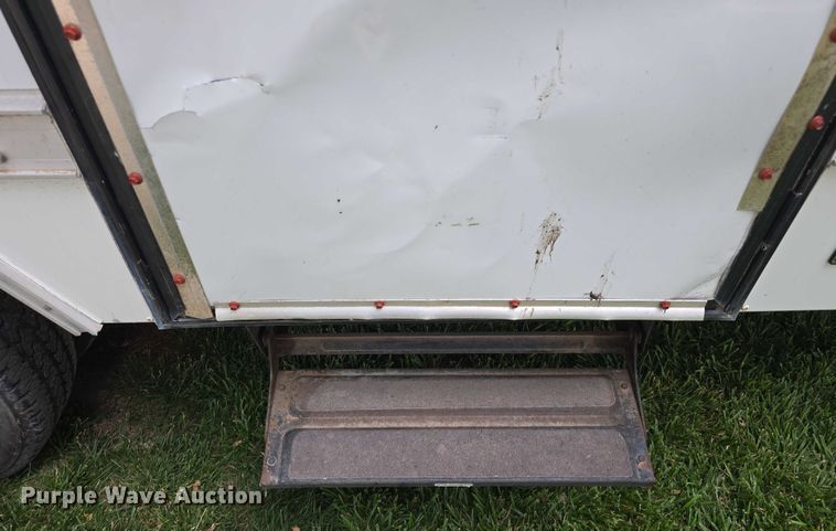 image for item EO1067 2002 Ford E450 ambulance