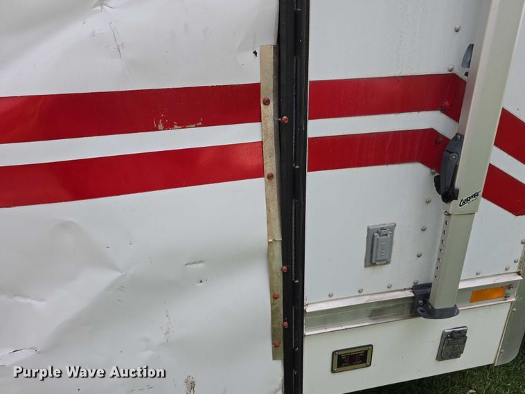 image for item EO1067 2002 Ford E450 ambulance