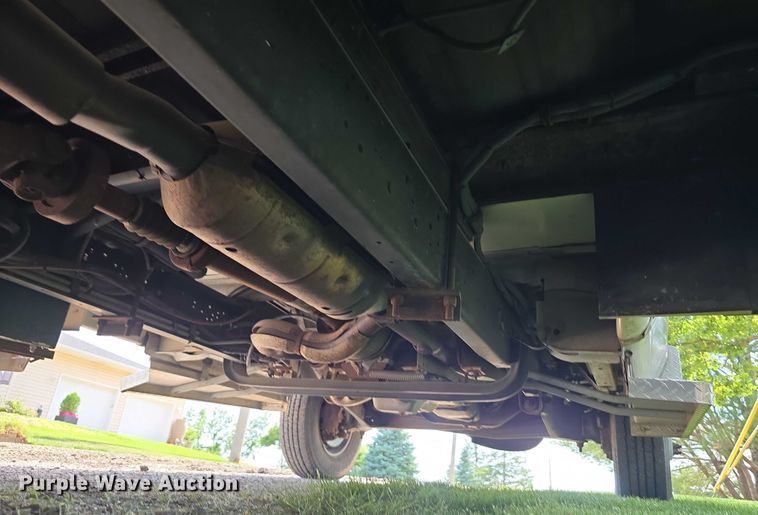 image for item EO1067 2002 Ford E450 ambulance