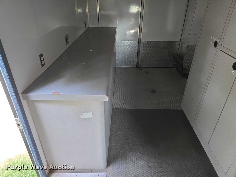 image for item EO1067 2002 Ford E450 ambulance