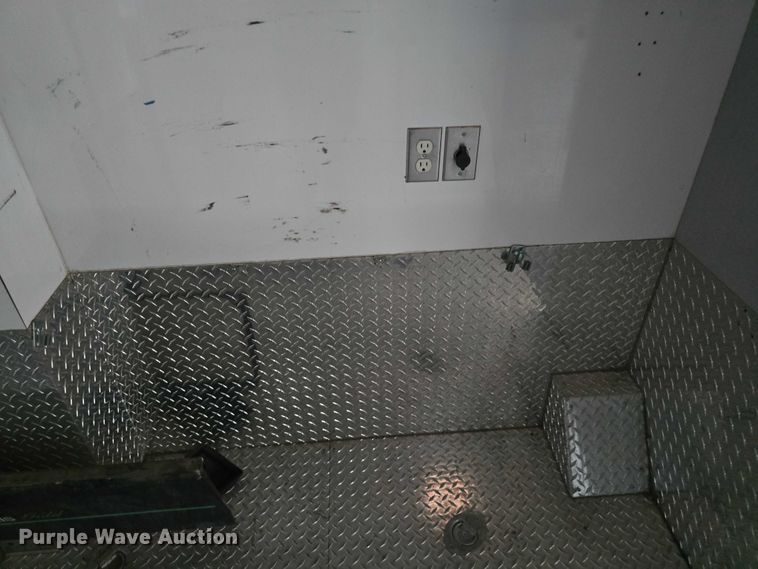 image for item EO1067 2002 Ford E450 ambulance