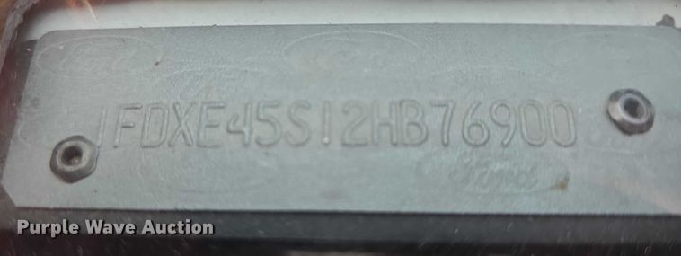 image for item EO1067 2002 Ford E450 ambulance