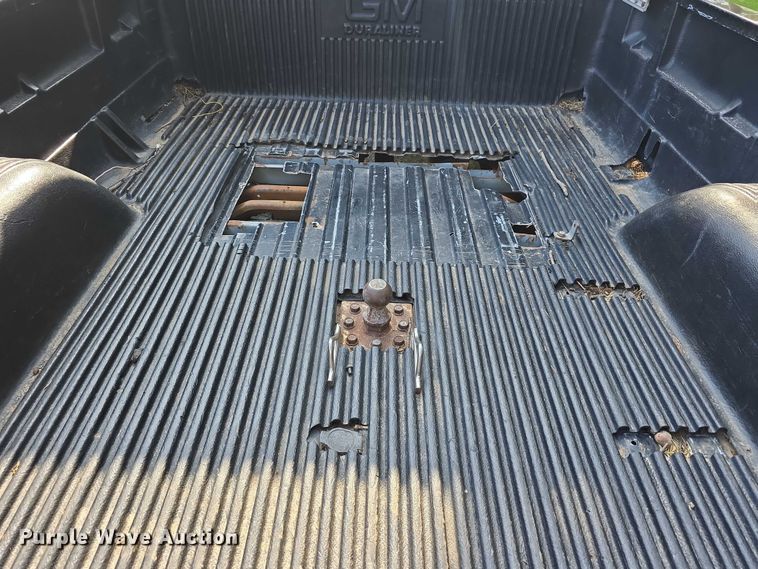 image for item EO1068 1994 Chevrolet C3500 Crew Cab pickup truck