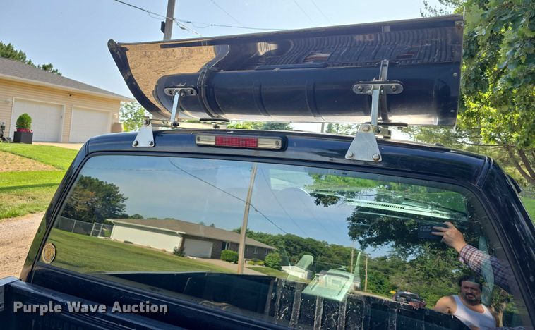 image for item EO1068 1994 Chevrolet C3500 Crew Cab pickup truck