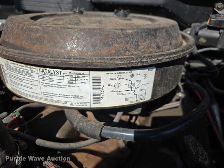 image for item EO1068 1994 Chevrolet C3500 Crew Cab pickup truck