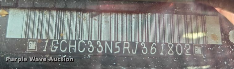 image for item EO1068 1994 Chevrolet C3500 Crew Cab pickup truck