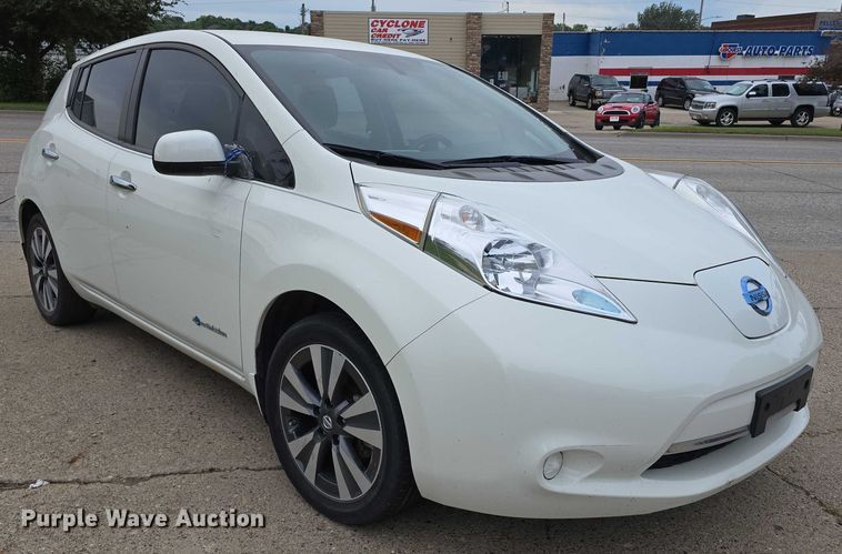 image for item EO1069 2016 Nissan Leaf 
