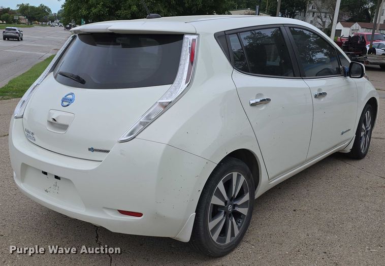 image for item EO1069 2016 Nissan Leaf 