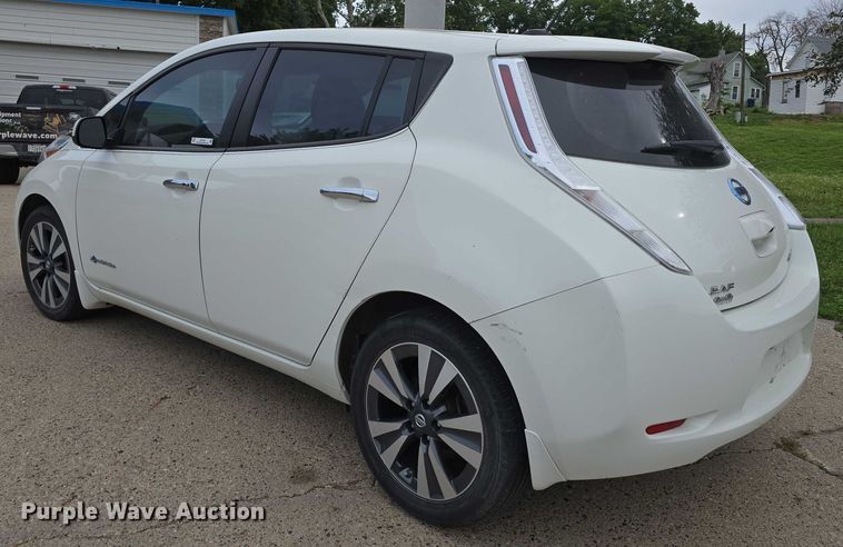 image for item EO1069 2016 Nissan Leaf 