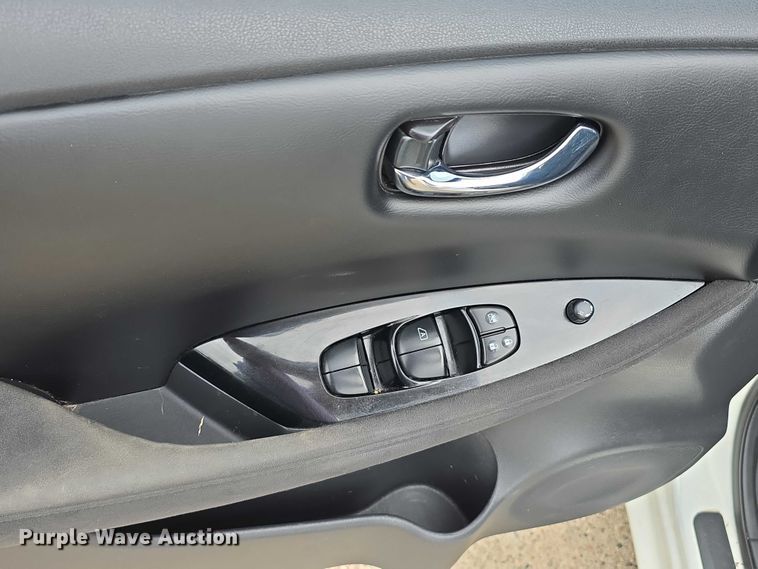 image for item EO1069 2016 Nissan Leaf 