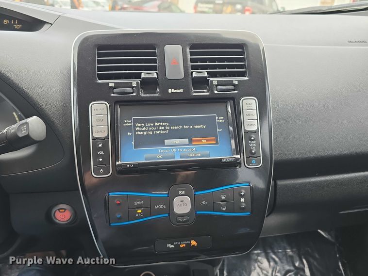 image for item EO1069 2016 Nissan Leaf 