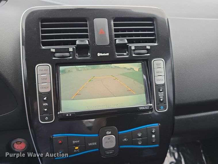 image for item EO1069 2016 Nissan Leaf 