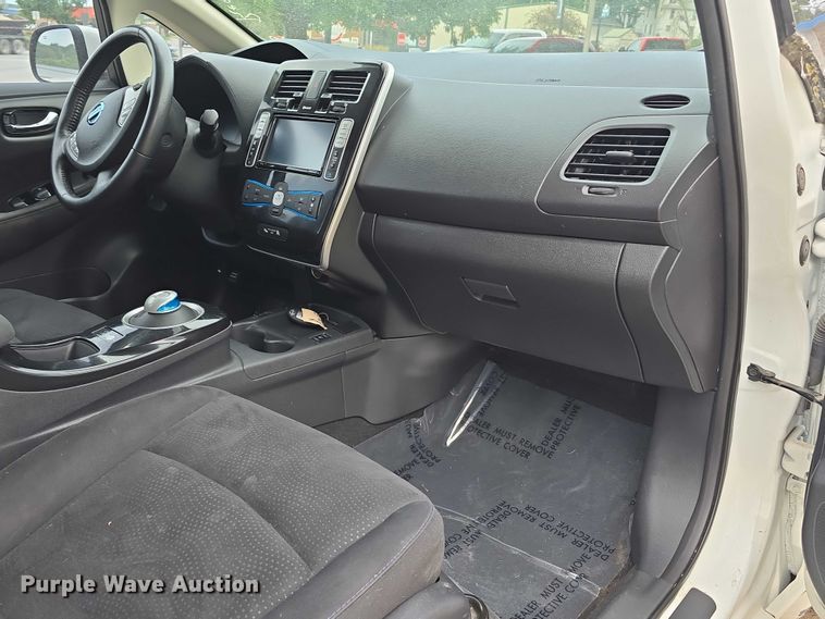 image for item EO1069 2016 Nissan Leaf 