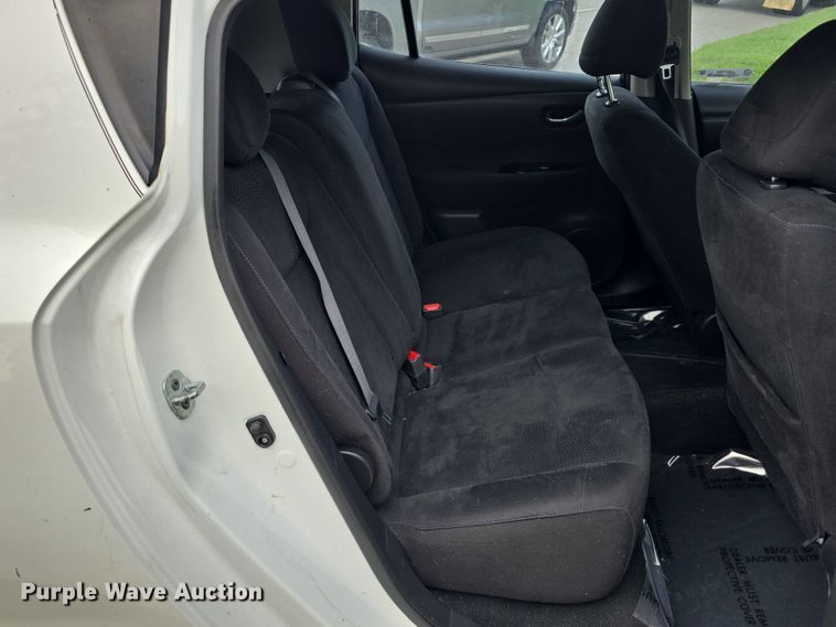 image for item EO1069 2016 Nissan Leaf 