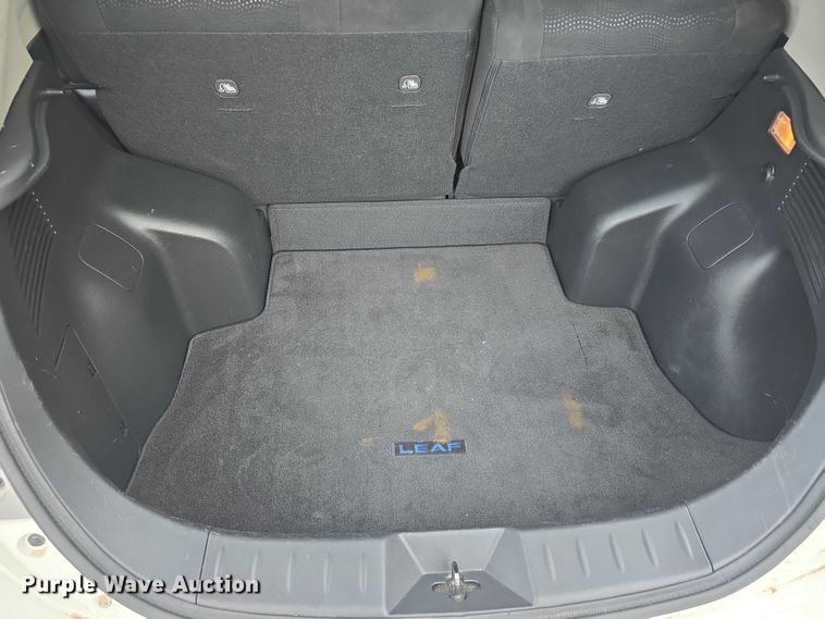 image for item EO1069 2016 Nissan Leaf 