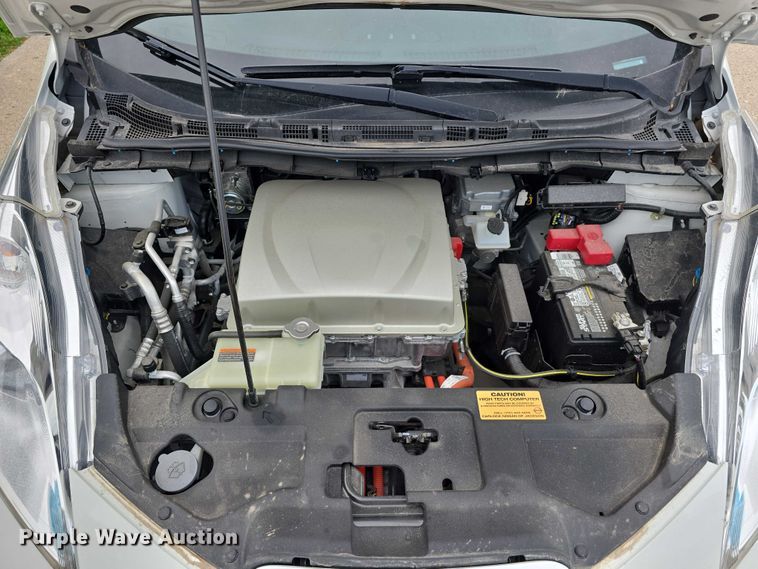 image for item EO1069 2016 Nissan Leaf 