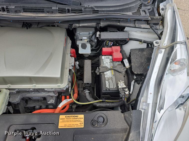 image for item EO1069 2016 Nissan Leaf 