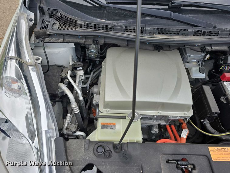 image for item EO1069 2016 Nissan Leaf 