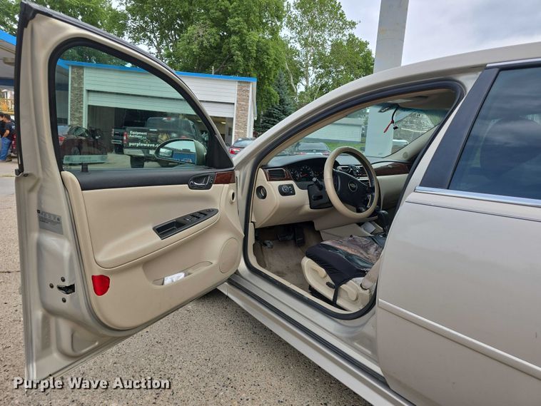 image for item EO1070 2011 Chevrolet Impala 