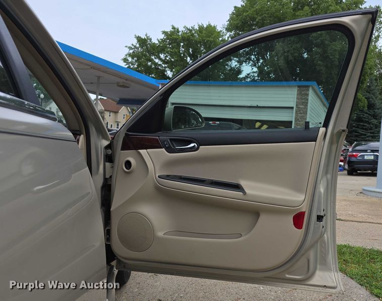 image for item EO1070 2011 Chevrolet Impala 