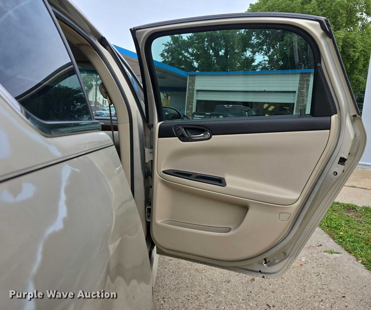 image for item EO1070 2011 Chevrolet Impala 