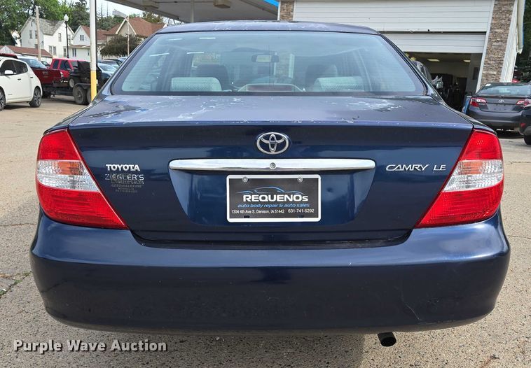 image for item EO1071 2003 Toyota Camry LE 