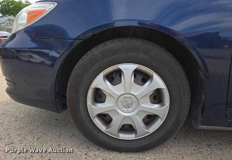 image for item EO1071 2003 Toyota Camry LE 