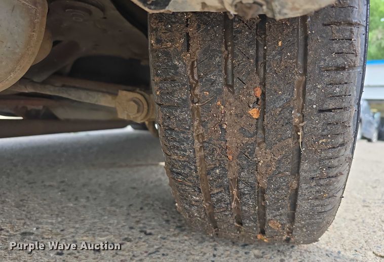 image for item EO1071 2003 Toyota Camry LE 