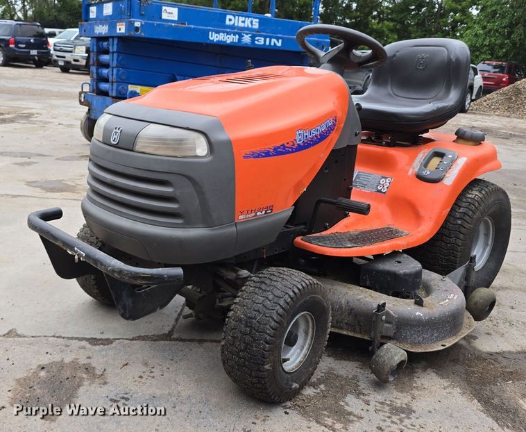 image for item EO1081 2004 Husqvarna YTH2148 lawn mower