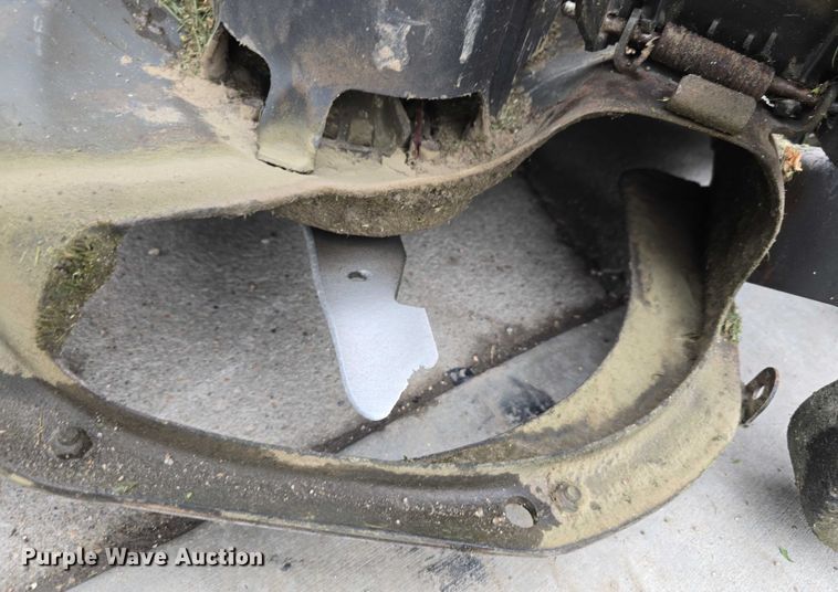 image for item EO1081 2004 Husqvarna YTH2148 lawn mower