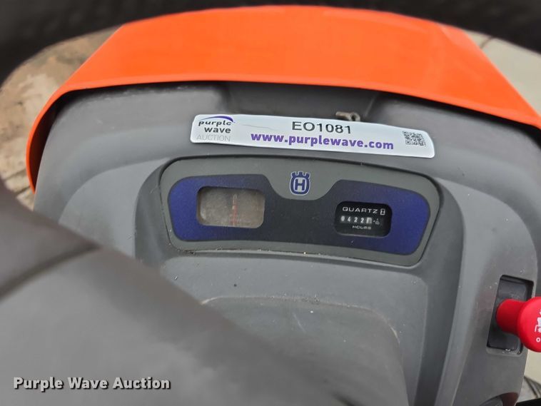 image for item EO1081 2004 Husqvarna YTH2148 lawn mower