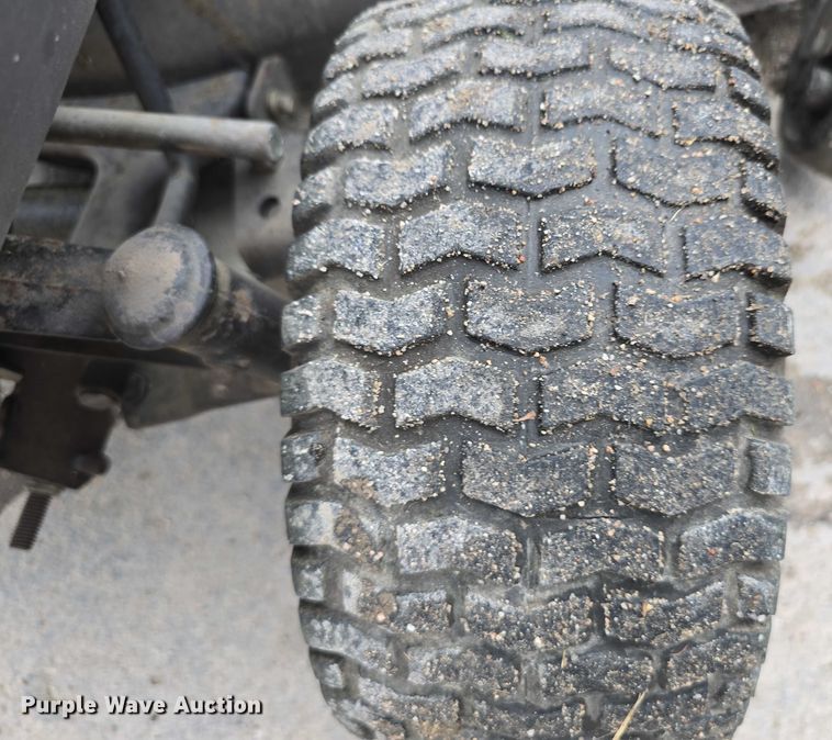 image for item EO1081 2004 Husqvarna YTH2148 lawn mower