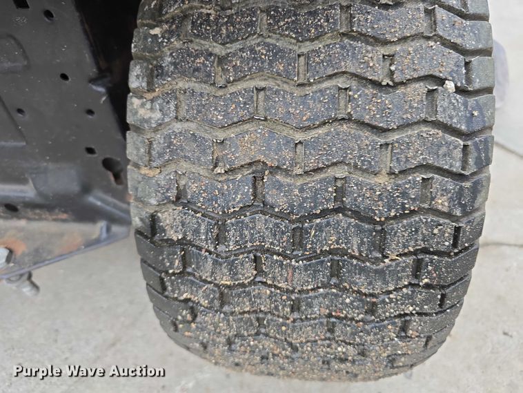 image for item EO1081 2004 Husqvarna YTH2148 lawn mower