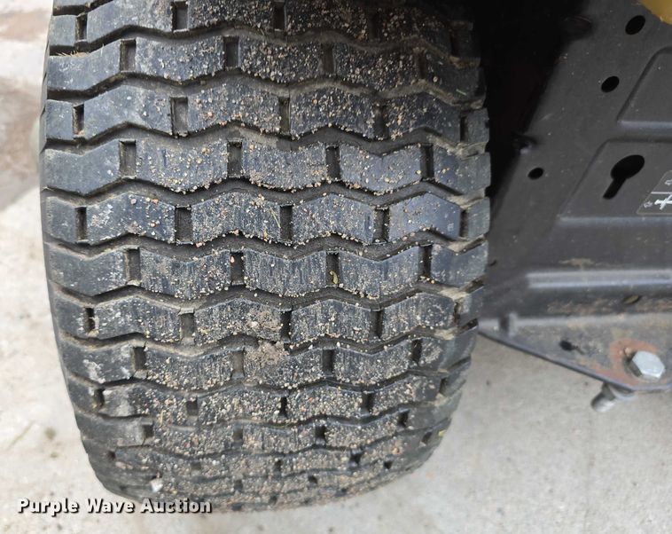 image for item EO1081 2004 Husqvarna YTH2148 lawn mower