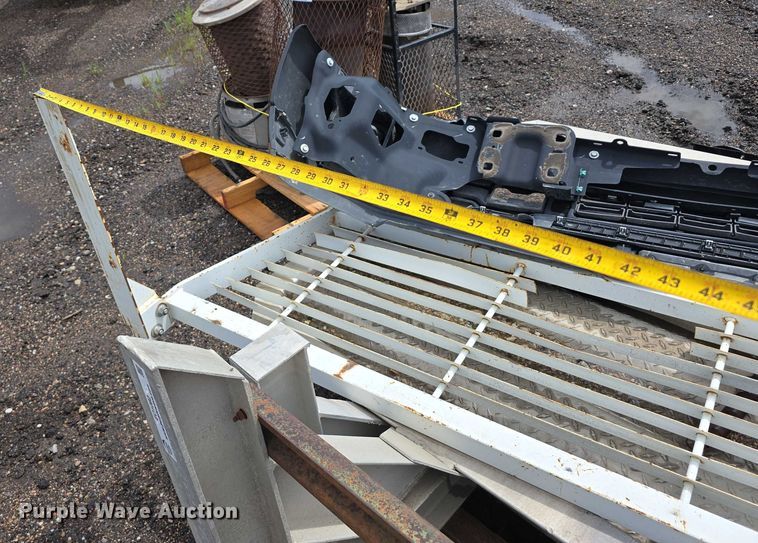 image for item EO1082 Truck parts