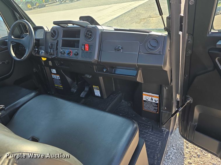 image for item EO1085 2024 John Deere XUV865M Gator utility vehicle