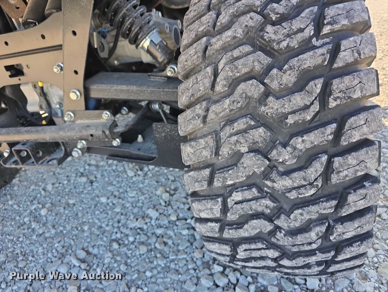 image for item EO1085 2024 John Deere XUV865M Gator utility vehicle