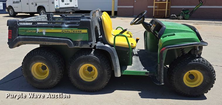 image for item EO1509 2012 John Deere TH Gator utility vehicle