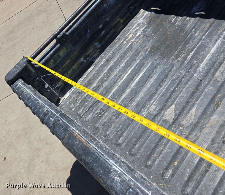 image for item EO1509 2012 John Deere TH Gator utility vehicle