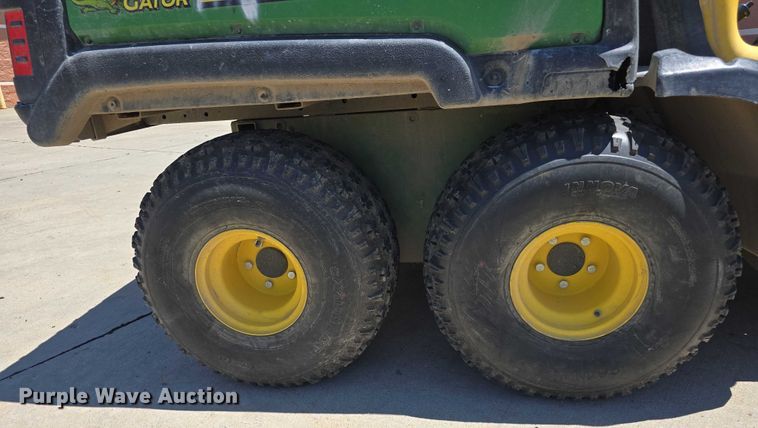 image for item EO1509 2012 John Deere TH Gator utility vehicle