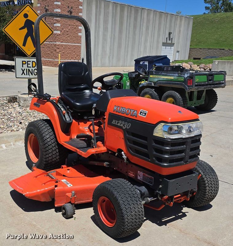 image for item EO1511 Kubota BX2230D lawn tractor