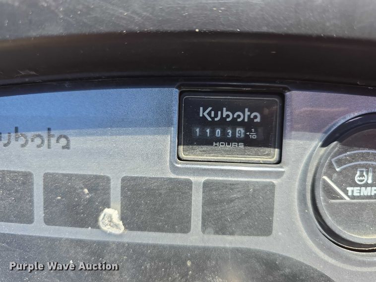 image for item EO1511 Kubota BX2230D lawn tractor