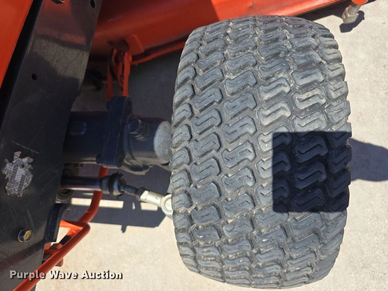 image for item EO1511 Kubota BX2230D lawn tractor