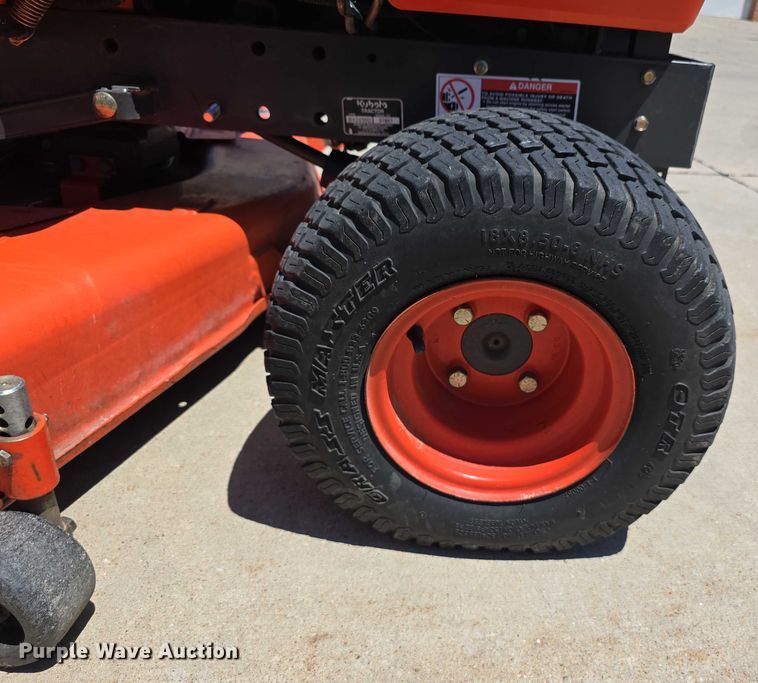 image for item EO1511 Kubota BX2230D lawn tractor