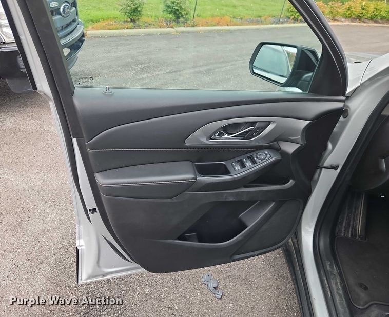 image for item EO4505 2021 Chevrolet Traverse SUV