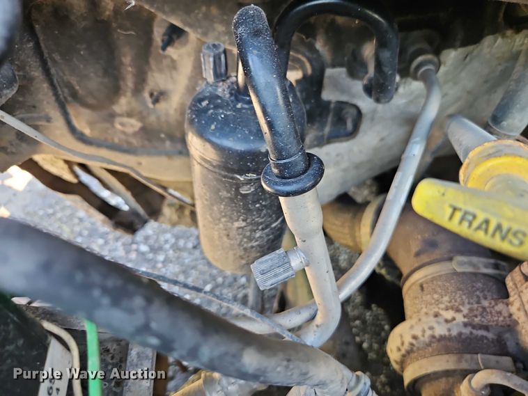 image for item EO4506 2004 Dodge Ram 3500 Quad Cab pickup truck cab and chassis