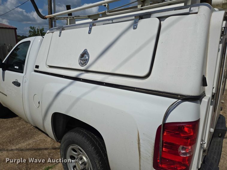 image for item EQ2609 2012 Chevrolet Silverado 1500 pickup truck